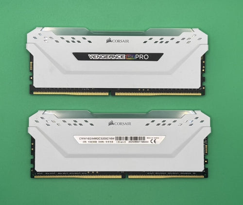 Corsair Vengeance RGB Pro 16GB (2x8GB) DDR4 3200MHz White Kit