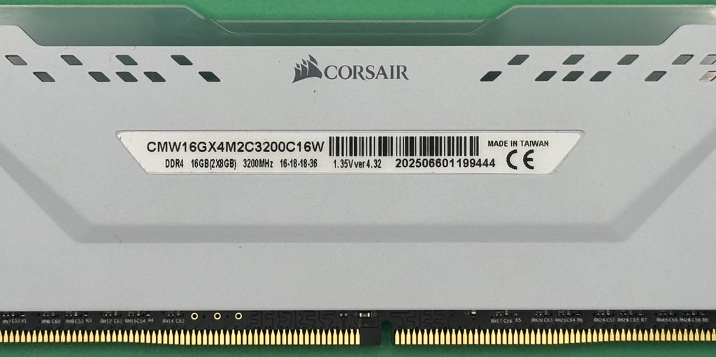 Corsair Vengeance RGB Pro 16GB (2x8GB) DDR4 3200MHz White Kit