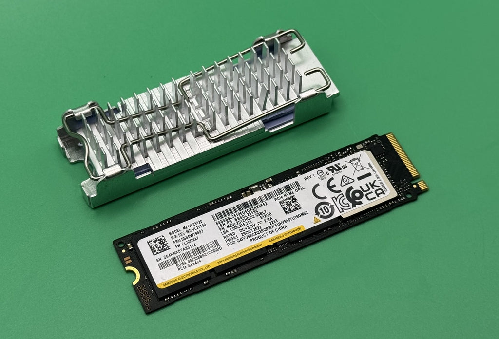 Samsung PM9A1 512GB NVMe PCIe Gen4 M.2 SSD + Heatsink