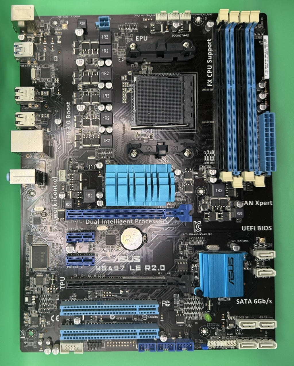 ASUS M5A97 LE R2.0 AM3+ Motherboard